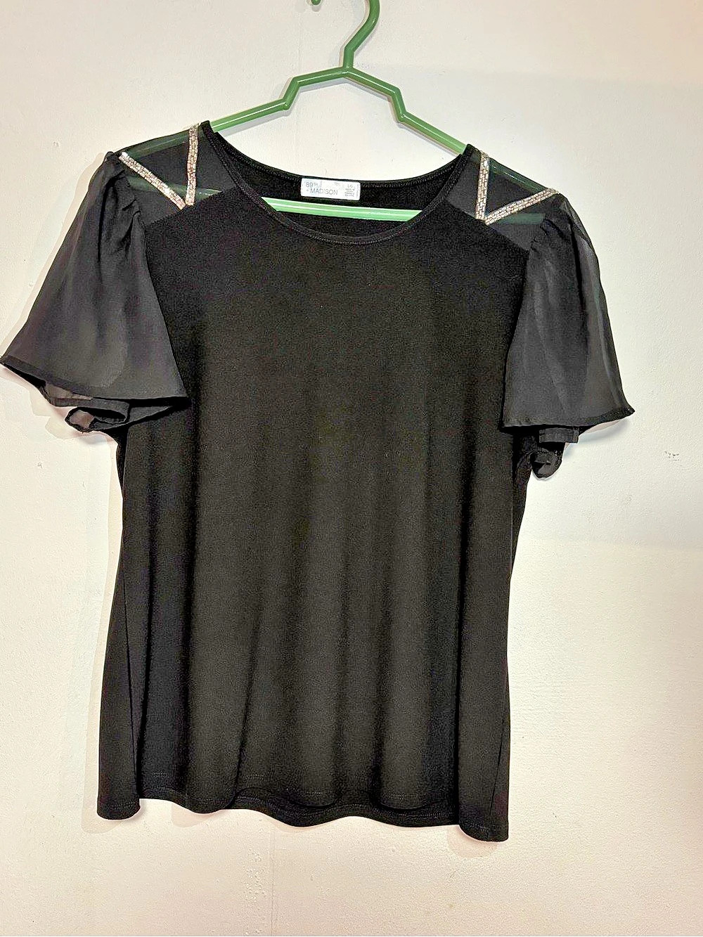 89th + Madison Embellished Shoulder Top Black Large